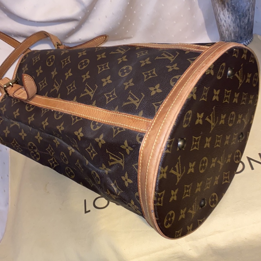 Louis Vuitton Vintage Bucket GM - Picture 5 of 12